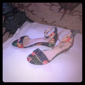 Flowery Sandals